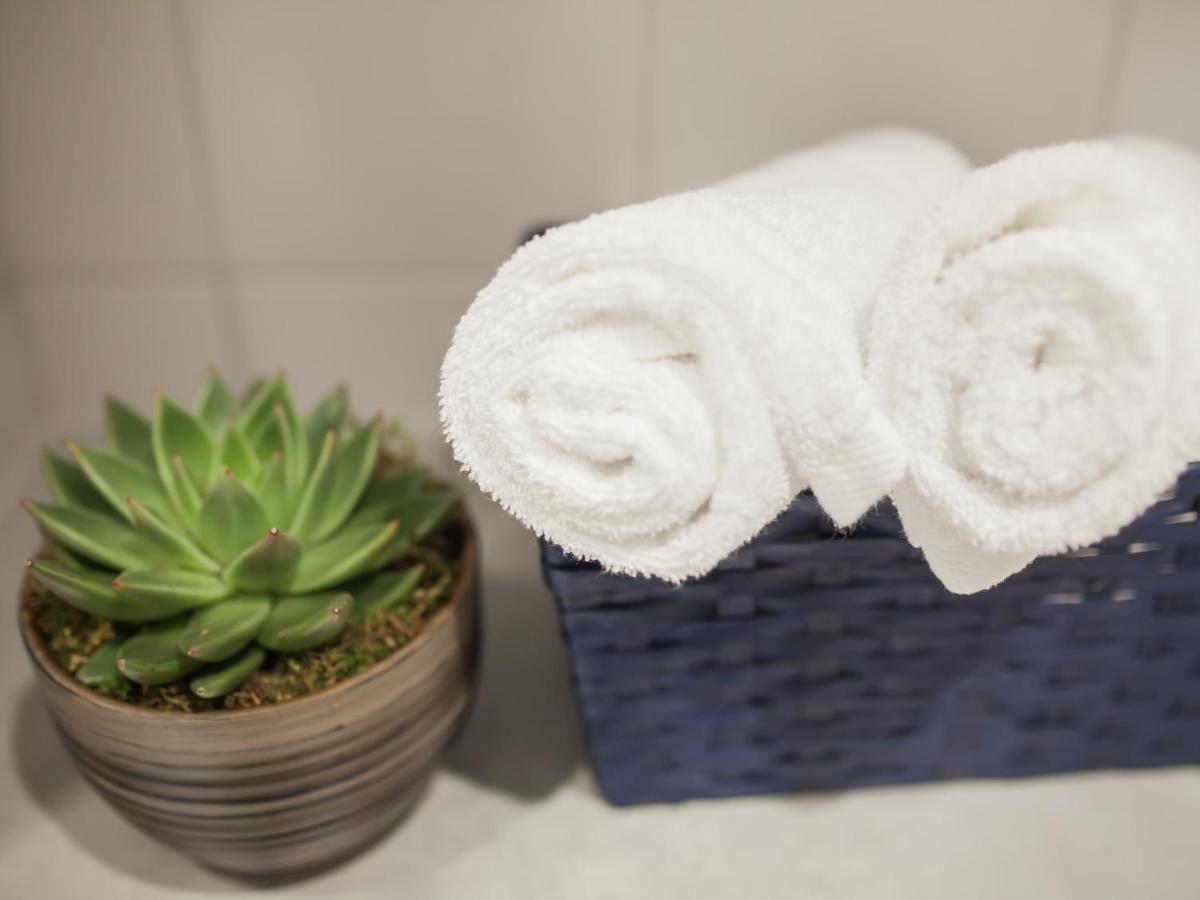 Henge House, Bluestone Apartment Bath Luaran gambar